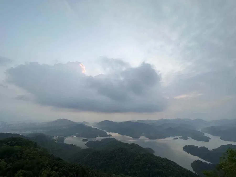 夜爬中山五桂山狮头山