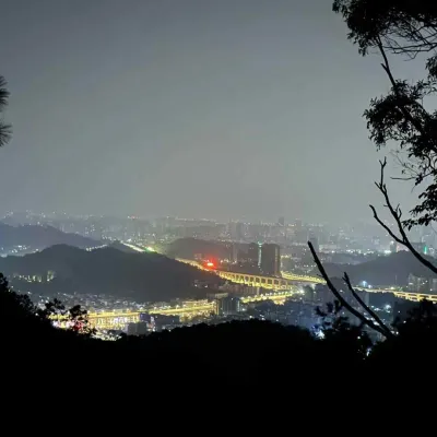 夜爬中山五桂山狮头山