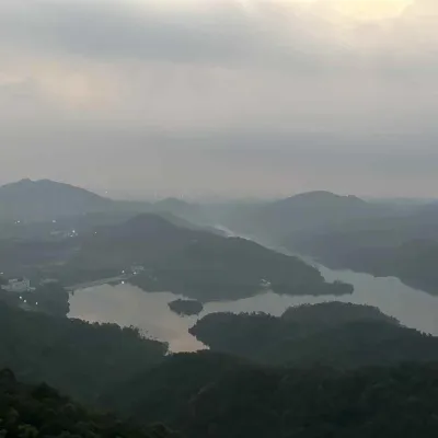 夜爬中山五桂山狮头山